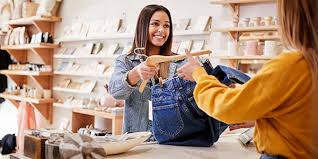 LAVORO:Tippigold srl CERCA per  Stage Assistente alla vendita di abbigliamento a PESCARA