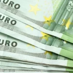 Bonus Natale da 100 euro in arrivo anche ai dipendenti con contratto di lavoro part-time e a tempo determinato.
