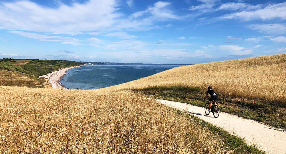 FONTI FIRA: Regione Abruzzo, bando di contributi a microimprese dei territori percorsi da ciclovie e cammini: domande entro il 7 maggio