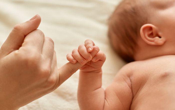 FONTI FIRA: Assegno di natalità per i residenti nei piccoli Comuni montani: in scadenza il bando di Regione Abruzzo