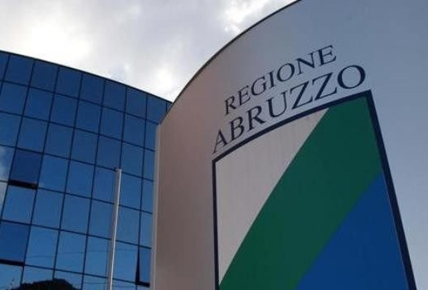 FONTI FIRA: Regione Abruzzo, nuova modulistica unificata per inizio attività e permesso a costruire