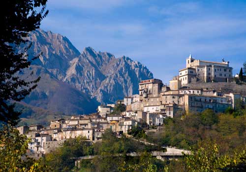 FONTI FIRA: Regione Abruzzo, Avviso per favorire gli investimenti dei Comuni (annualità 2026)